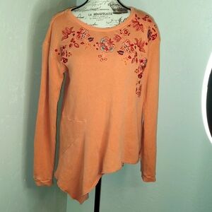 Sundance Asymmetrical Embroidered Floral Sweatshirt SZ: Medium Very Soft